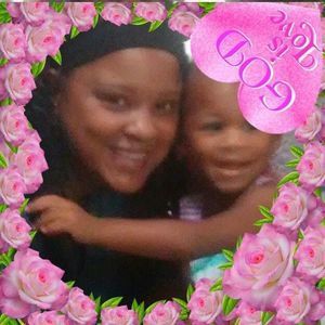 Meet your Posher, Monique